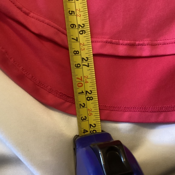 Ladies Pink Long Sleeve Polyester Top, No tag to indicate size or brand - Picture 4 of 5
